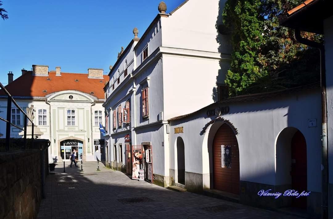 Carlone House Leilighet Eger Eksteriør bilde